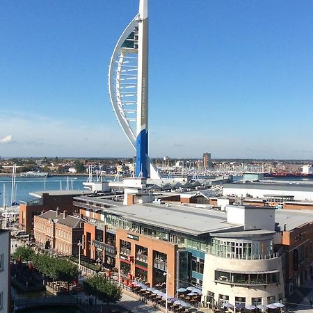 Gunwharf Quays Harbour Apartments ポーツマス エクステリア 写真